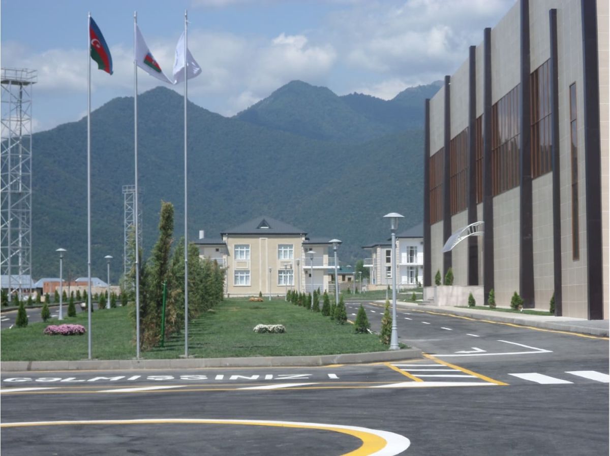 Qax Olimpiya Idman Kompleksi - 4 Rovshan Oghuz Con